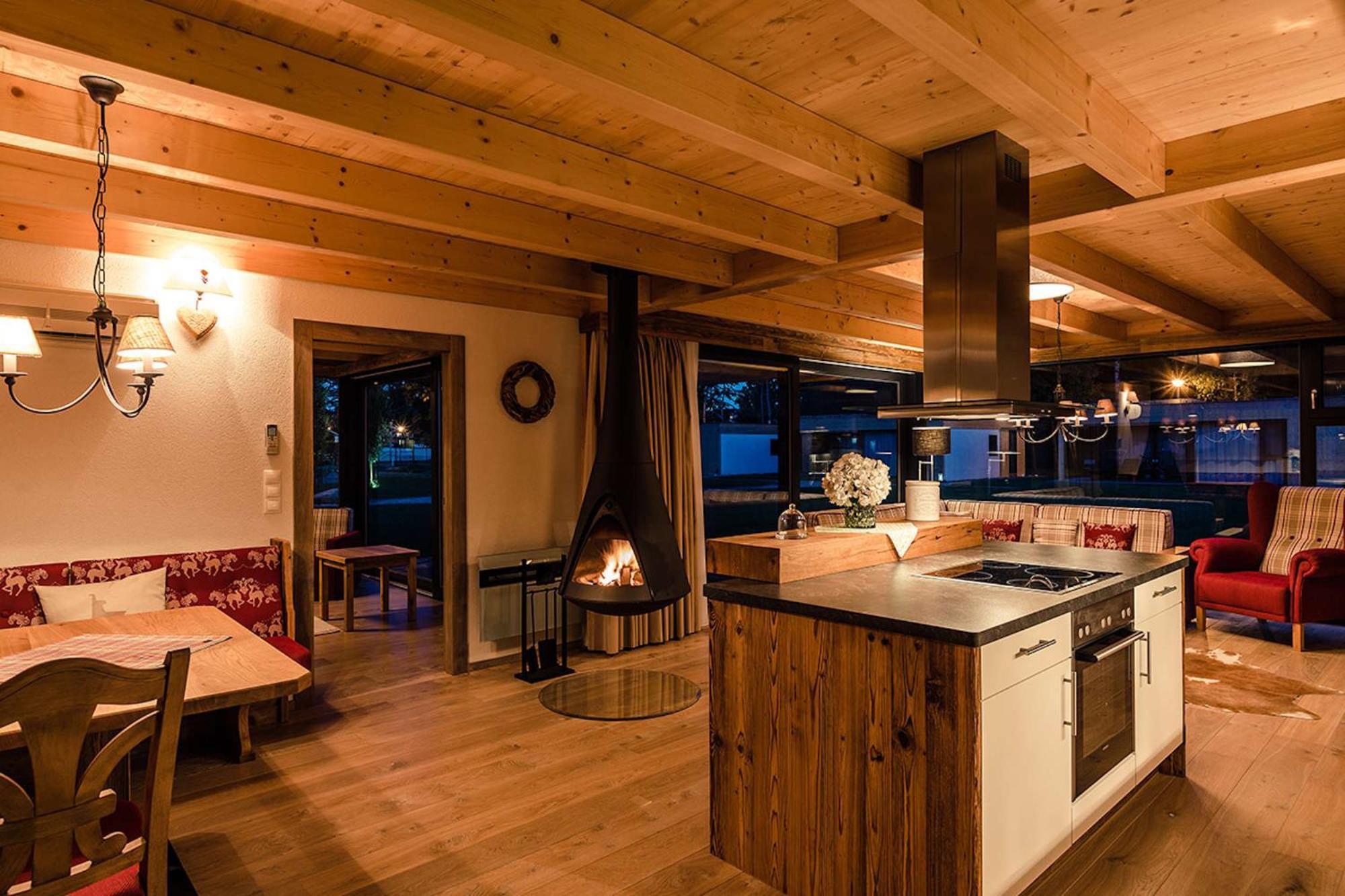 Villa Resort & Organic Spa - Zahajen Prodej Letni Sezony チェスケー・ブジェヨヴィツェ エクステリア 写真