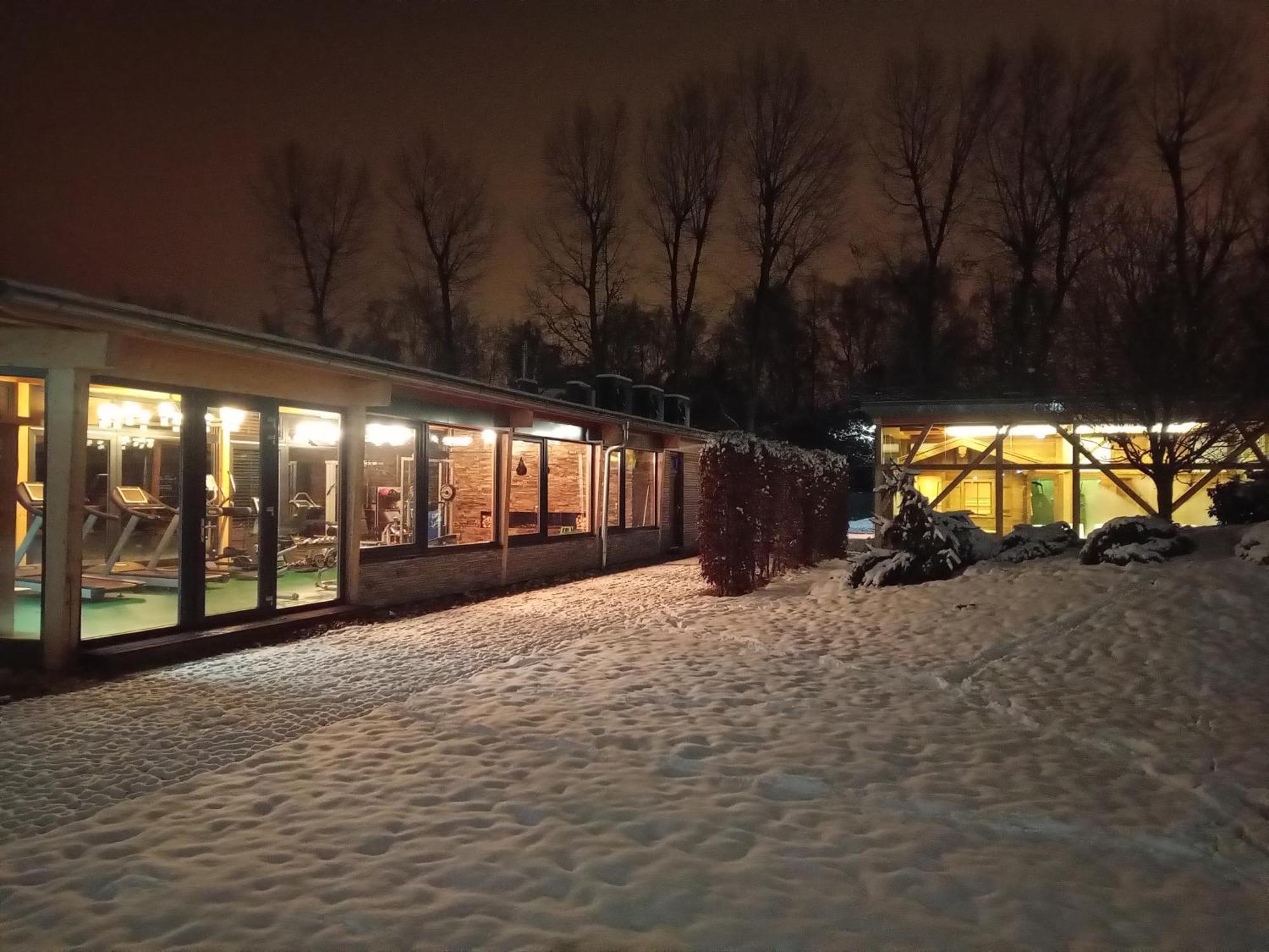Villa Resort & Organic Spa - Zahajen Prodej Letni Sezony チェスケー・ブジェヨヴィツェ エクステリア 写真