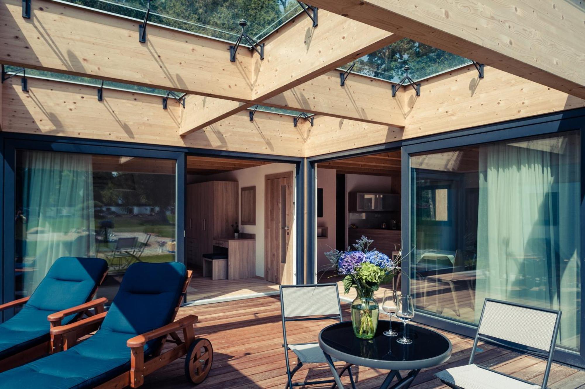 Villa Resort & Organic Spa - Zahajen Prodej Letni Sezony チェスケー・ブジェヨヴィツェ エクステリア 写真