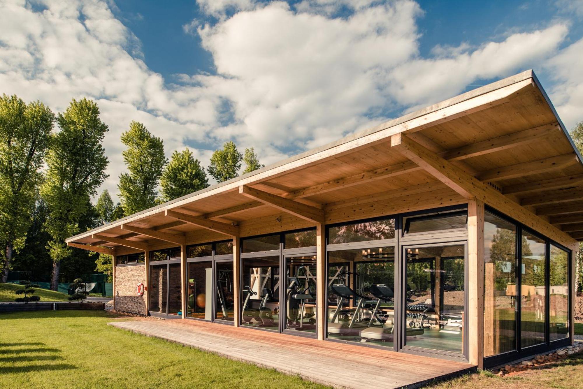Villa Resort & Organic Spa - Zahajen Prodej Letni Sezony チェスケー・ブジェヨヴィツェ エクステリア 写真